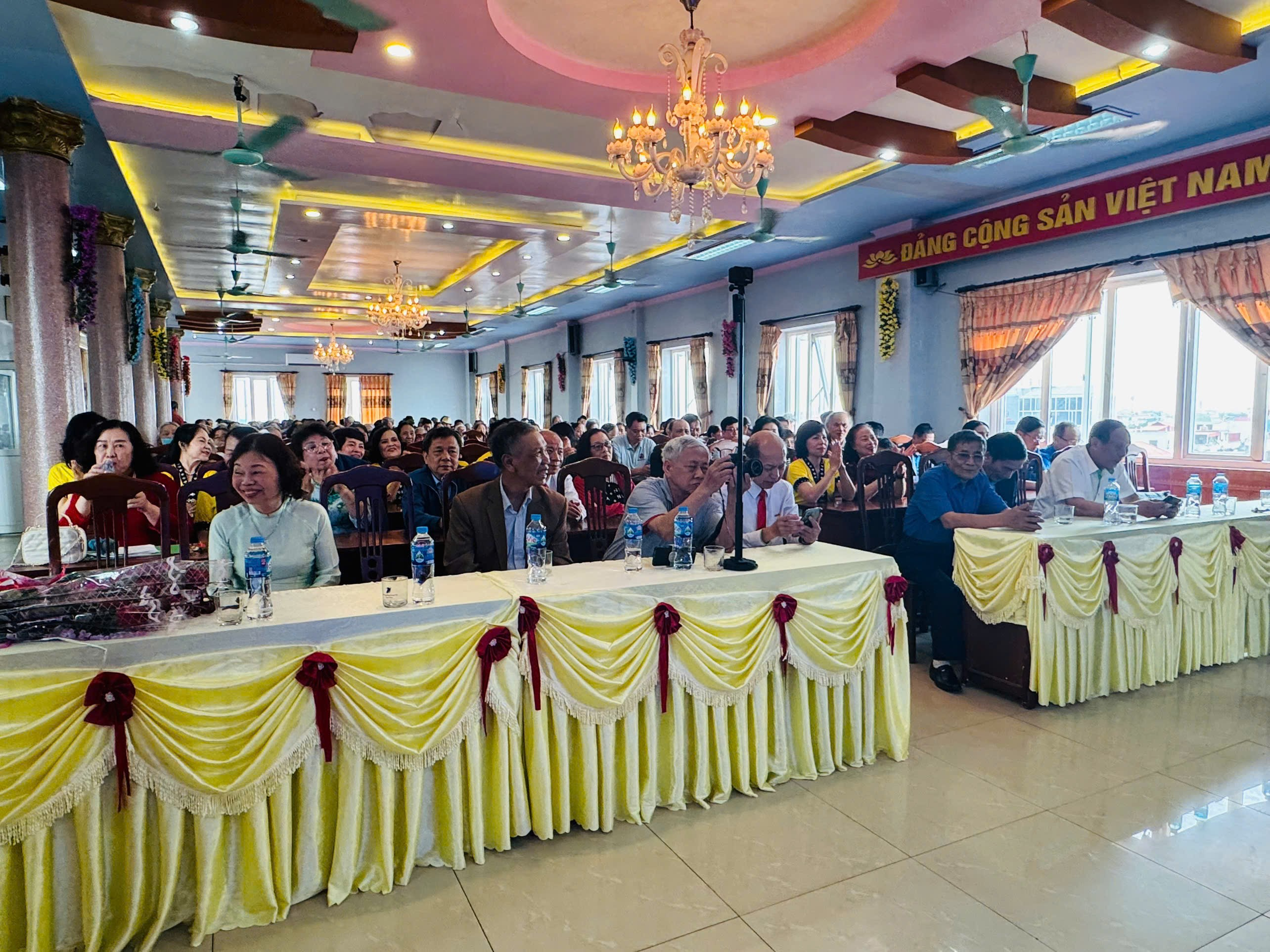 GẶP MẶT THƯỜNG NIÊN HƯU TRÍ HPC